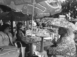 
Itinéraires de Belleville à Djerba de femmes juives tunisiennes vivant en France. Photographie e...