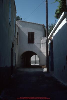 Chypre, architecture traditionnelle (village, fenêtres, portes, murs)