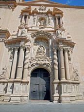 
Les carrières de El Ferriol et l'atelier de sculpture d'Elche (Alicante). Portail de l'église Sa...